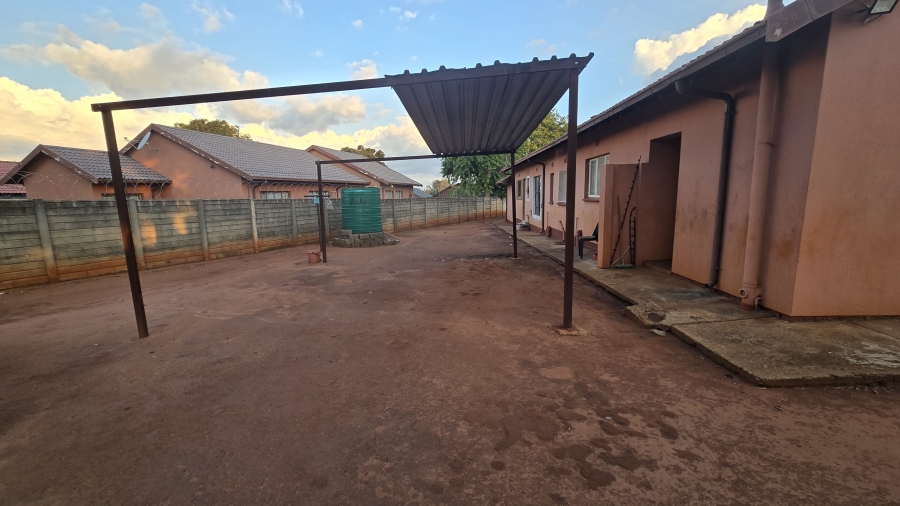 3 Bedroom Property for Sale in Geelhoutpark North West